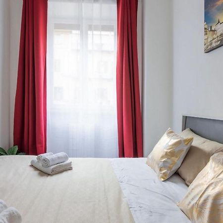 Porta Nuova Centro Elegante Suite Con Wifi Турин Экстерьер фото