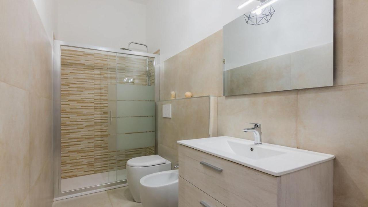 Porta Nuova Centro Elegante Suite Con Wifi Турин Экстерьер фото