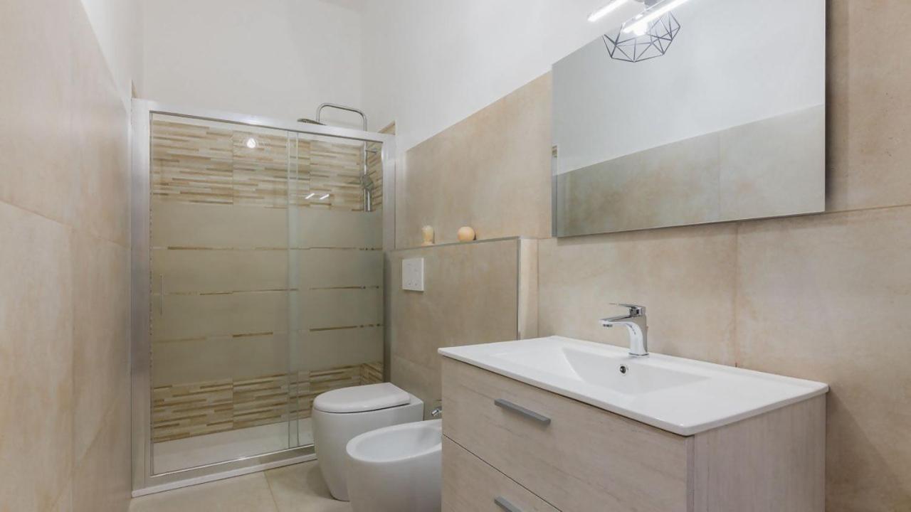 Porta Nuova Centro Elegante Suite Con Wifi Турин Экстерьер фото